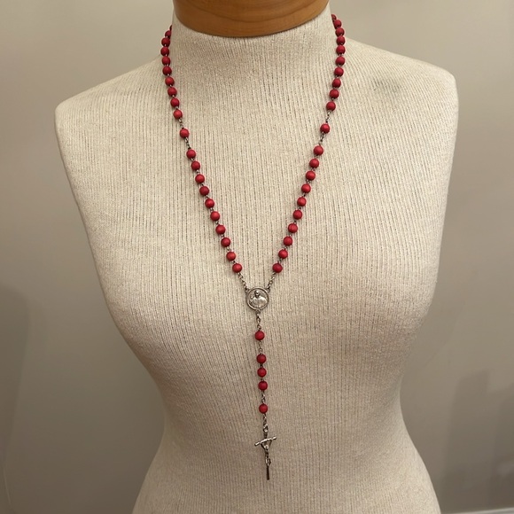 Perfume Scent Rosary Necklace - Red Wooden beaded Rosary - Picture 5 of 14